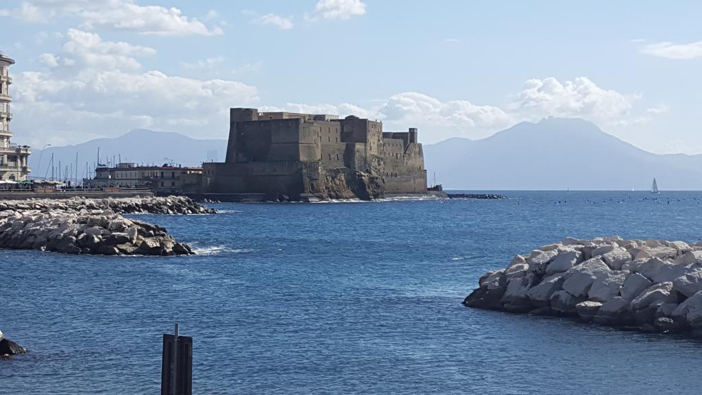B&B Carolina Plebiscito R. Napoli Dış mekan fotoğraf