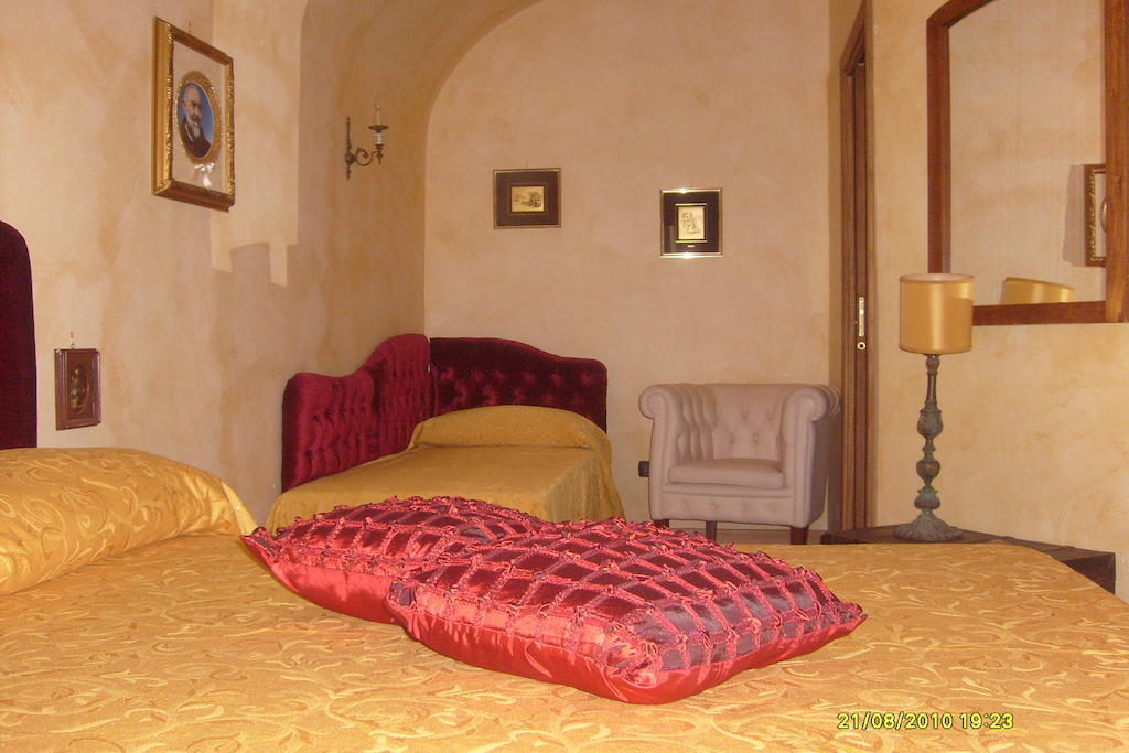 B&B Carolina Plebiscito R. Napoli Oda fotoğraf