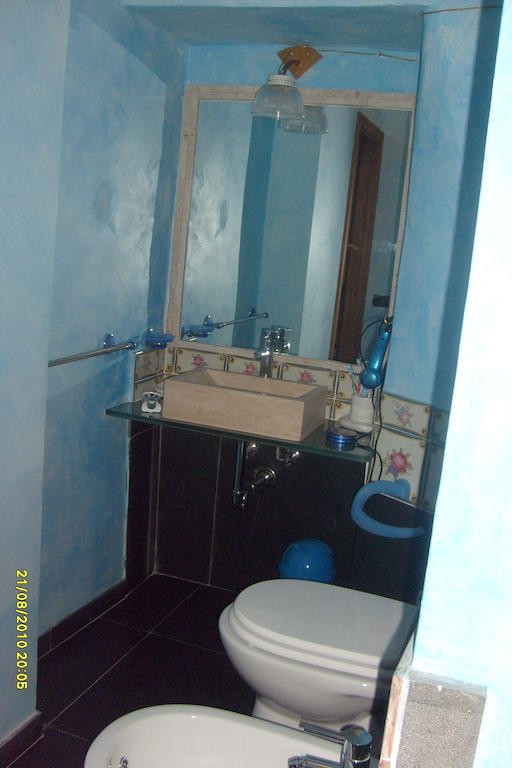 B&B Carolina Plebiscito R. Napoli Oda fotoğraf