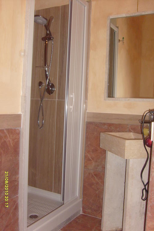 B&B Carolina Plebiscito R. Napoli Oda fotoğraf