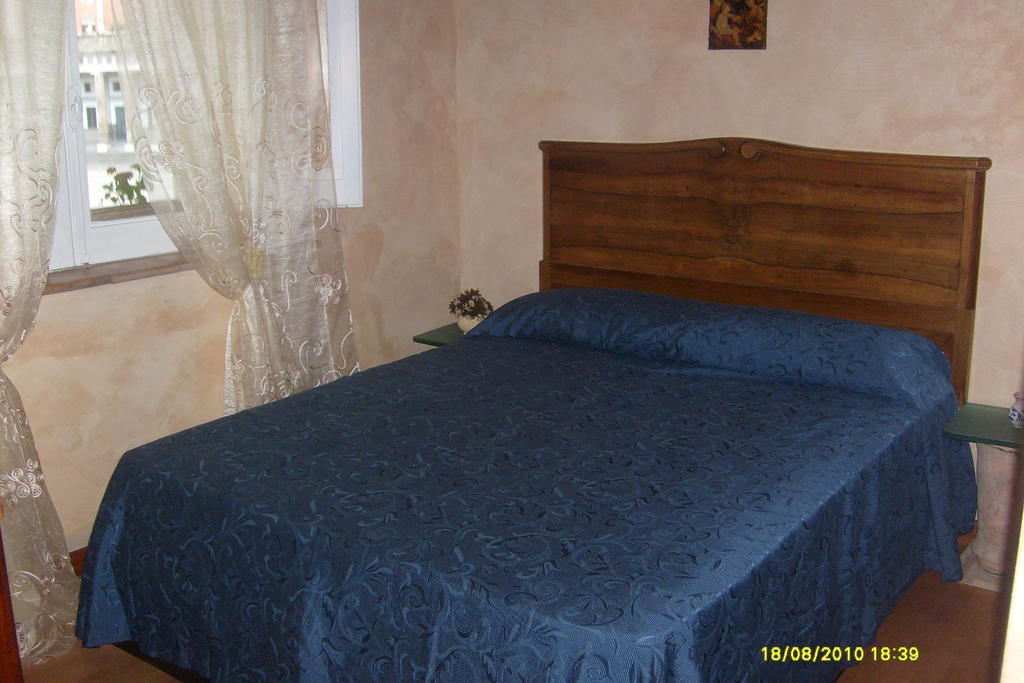 B&B Carolina Plebiscito R. Napoli Oda fotoğraf