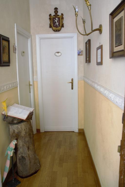 B&B Carolina Plebiscito R. Napoli Dış mekan fotoğraf