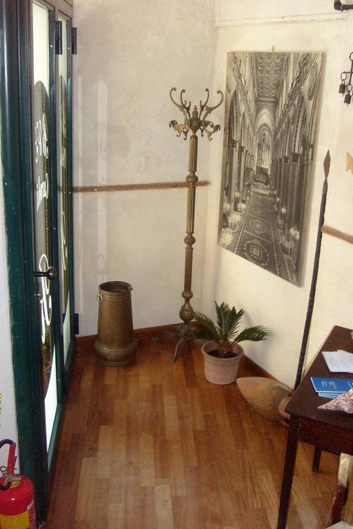 B&B Carolina Plebiscito R. Napoli Dış mekan fotoğraf